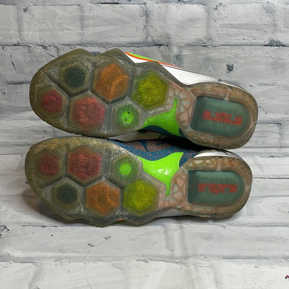 LeBron 12 GS Trillion Dollar Man10.5 - Picture 10 of 16
